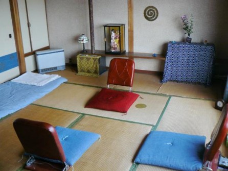  	Our lovely session room in Hozanji/Ikoma
生駒、宝山寺近くの素敵なセッションルーム