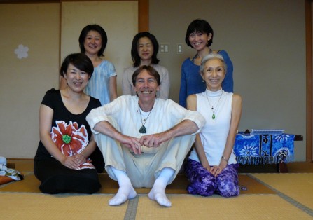 三重県志摩市での最初の「瞑想とグループヒーリング」のあとで
SHIMA/Mie: After the first Meditation & Healing Group
